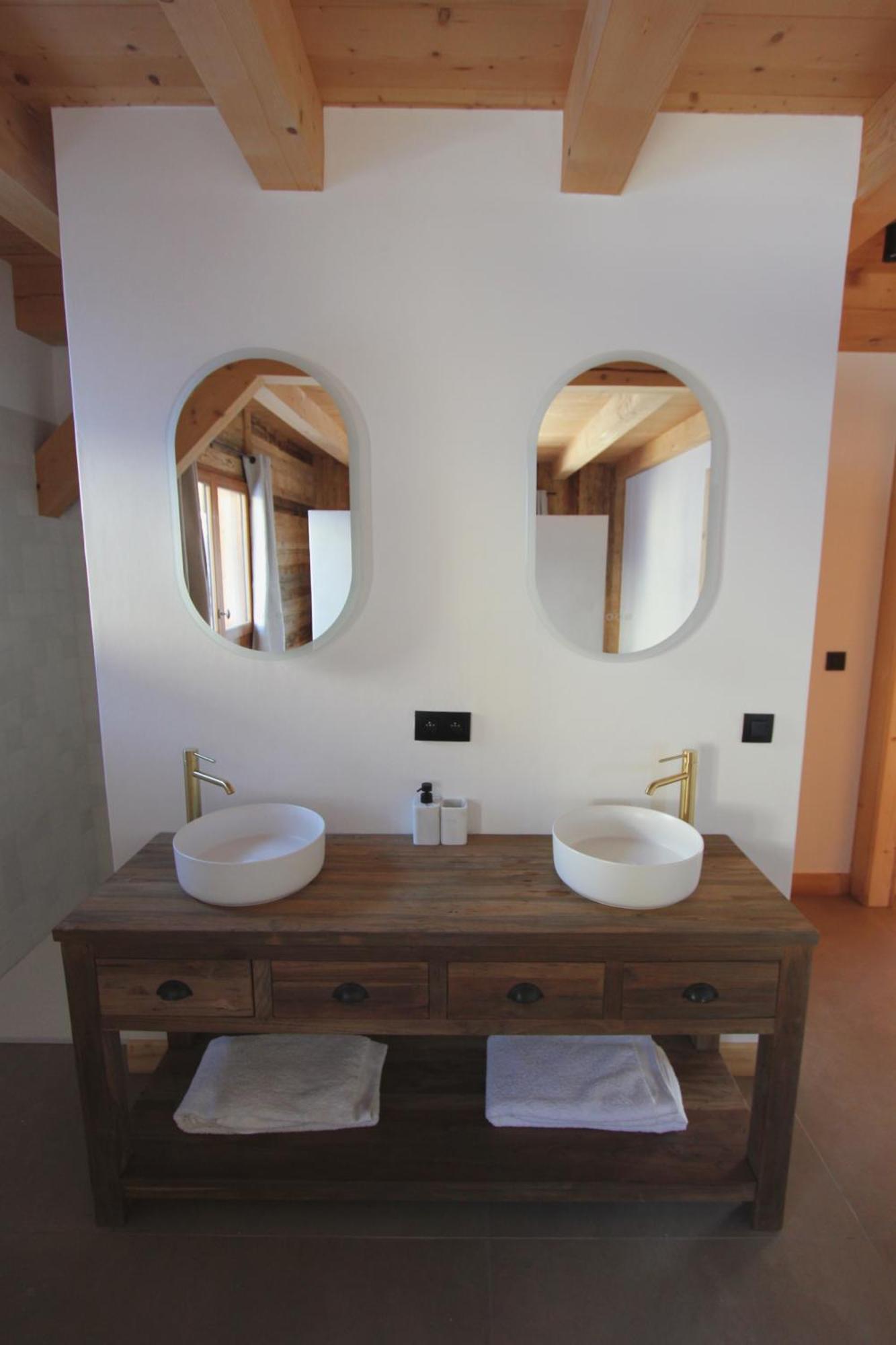 Chez Nonna - Charmant Demi-Chalet A La Montagne Notre-Dame-de-Bellecombe Buitenkant foto